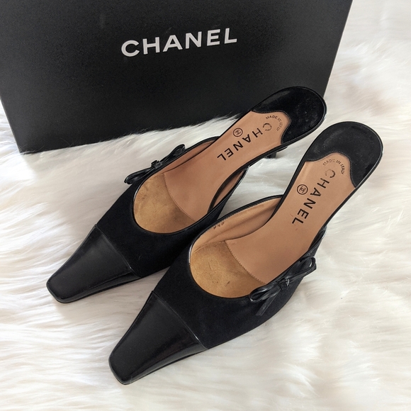 CHANEL Shoes - CHANEL Black Slide Mule Kitten Heels Vtg size 9.5